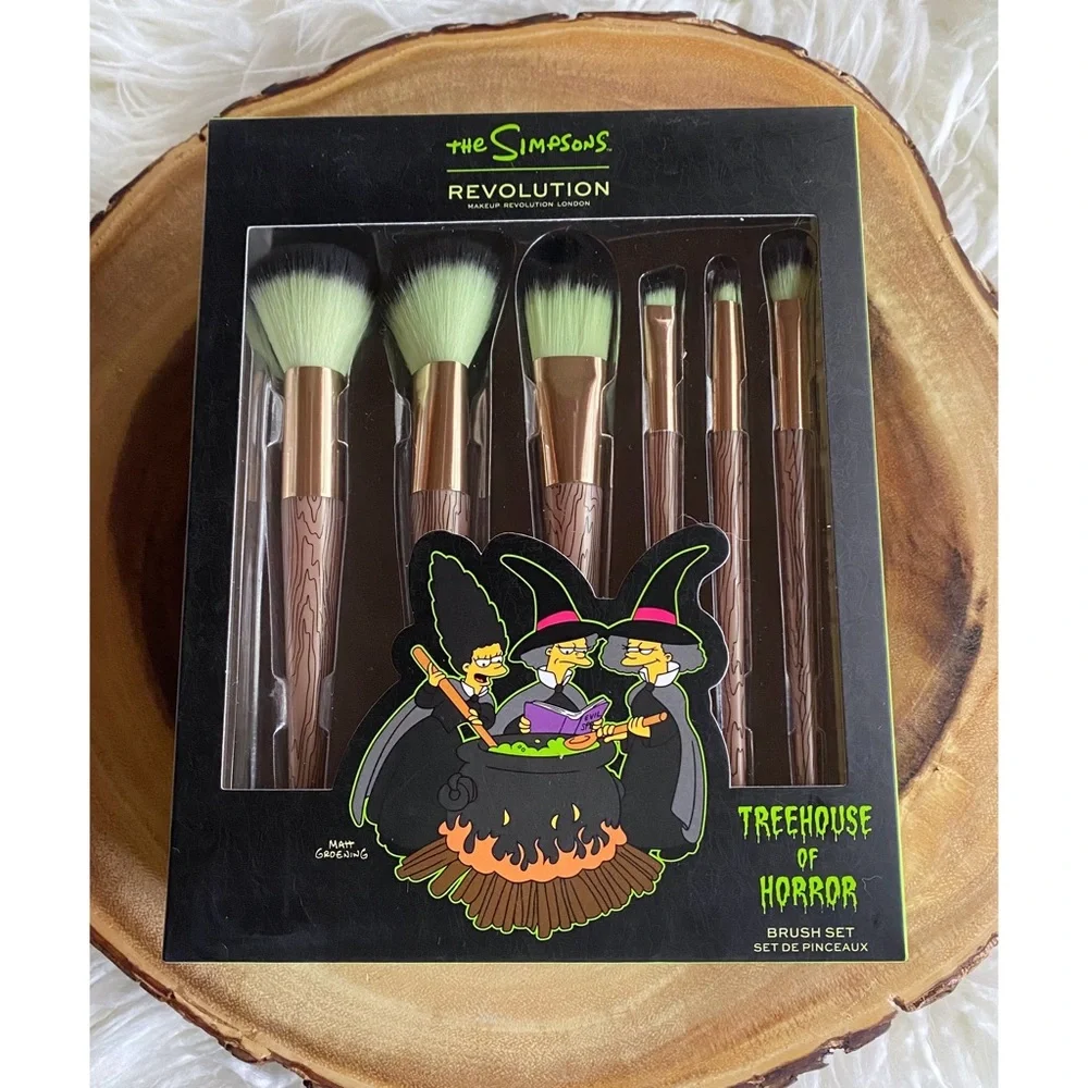 NWT Makeup Revolution Simpsons Bouvier Coven Makeup Brush Set - Picture 1 of 6